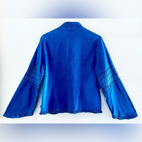 Blondie Ruffle Edge Denim Button- up Blouse/Jacket - Picture 6 of 10